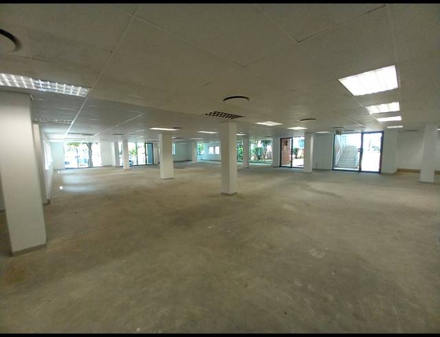 674M² OFFICE TO LET IN BRYANSTON